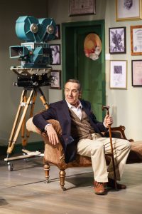 Robert Lindsay in Prism at Hampstead Theatre reviewed by One Minute Theatre Reviews